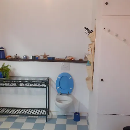 D 2 Homestay